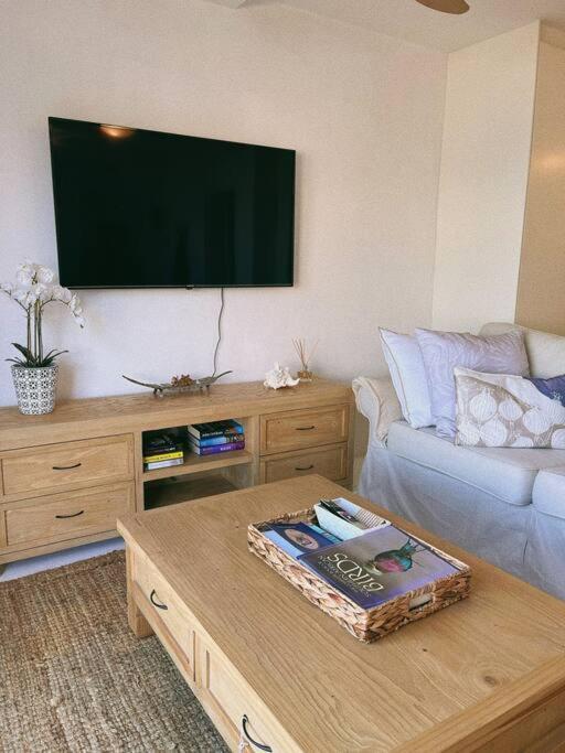Apartment Couples Cove: Luxe Getaway W/ Jetted Bath & Views Cape Town