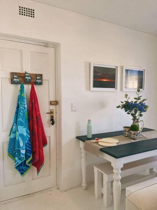 Couples Cove: Luxe Getaway W/ Jetted Bath & Views Apartment *